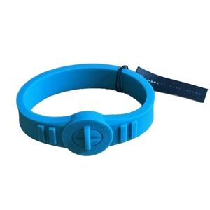 ⬇️ NWT Marc by Marc Jacobs Silicone "Turnlock" Bracelet - Wintergreen